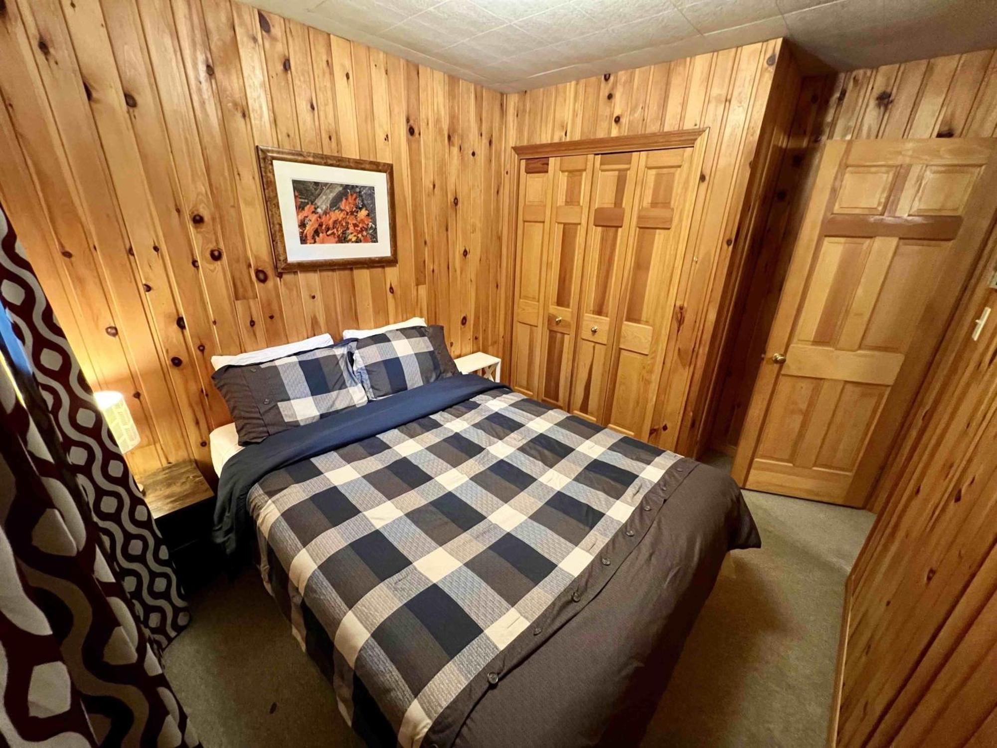 High Falls Bay Cottages, Camping & Waterpark بريسبريدج المظهر الخارجي الصورة