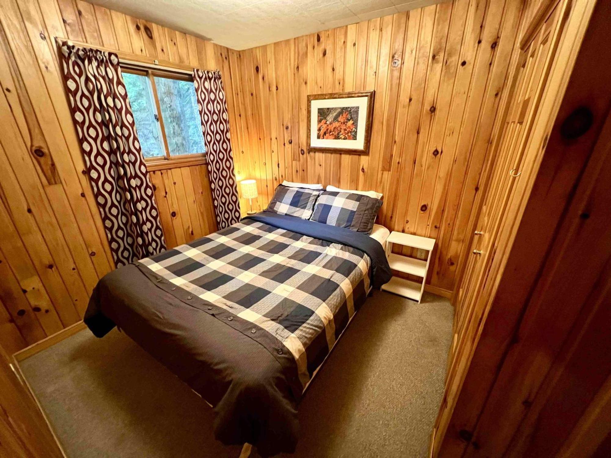 High Falls Bay Cottages, Camping & Waterpark بريسبريدج المظهر الخارجي الصورة